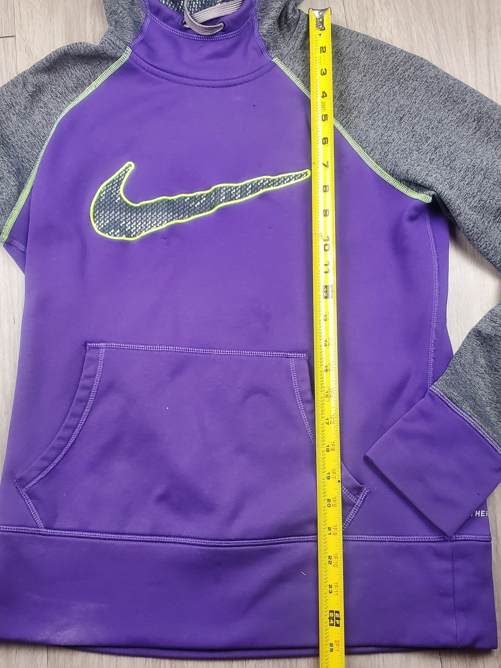 Nike Therma-Fit Pullover Hoodie Women’s Medium Purple Gray Swoosh Sweatshirt - Picture 6 of 11
